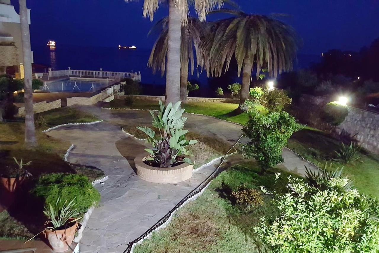Spacious In + Pool *