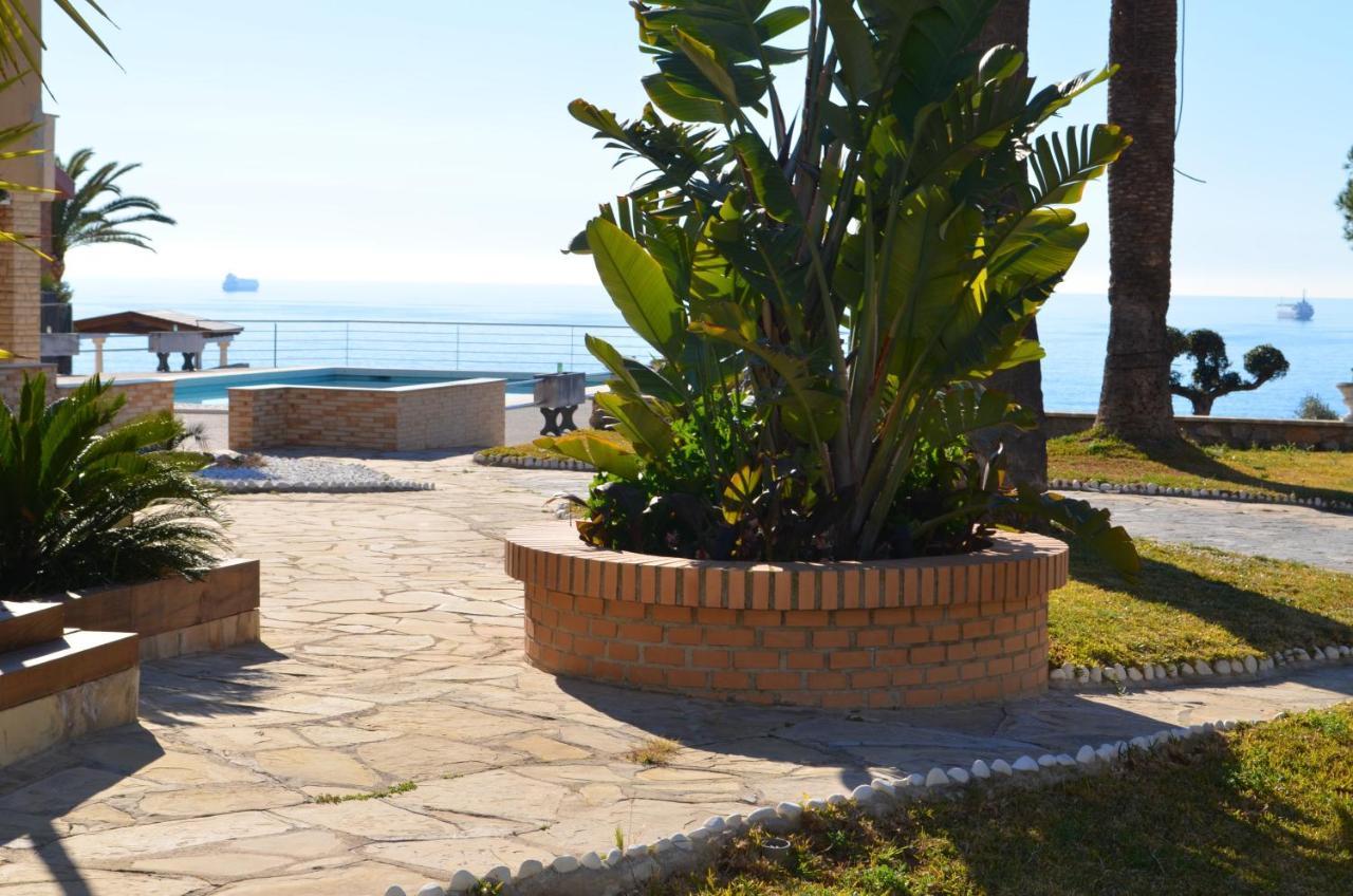 Spacious In + Pool Apartamento *