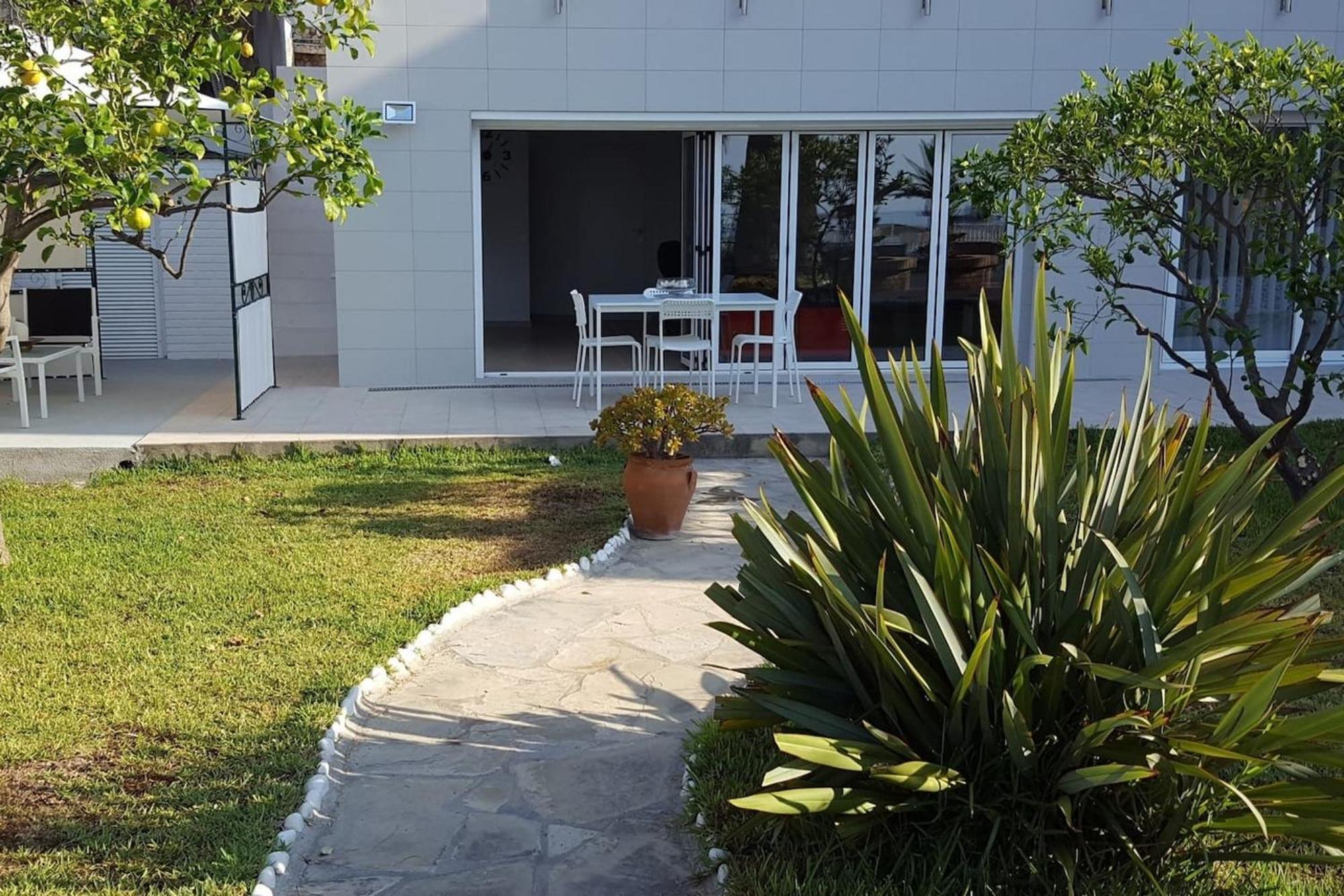 Spacious In + Pool *
