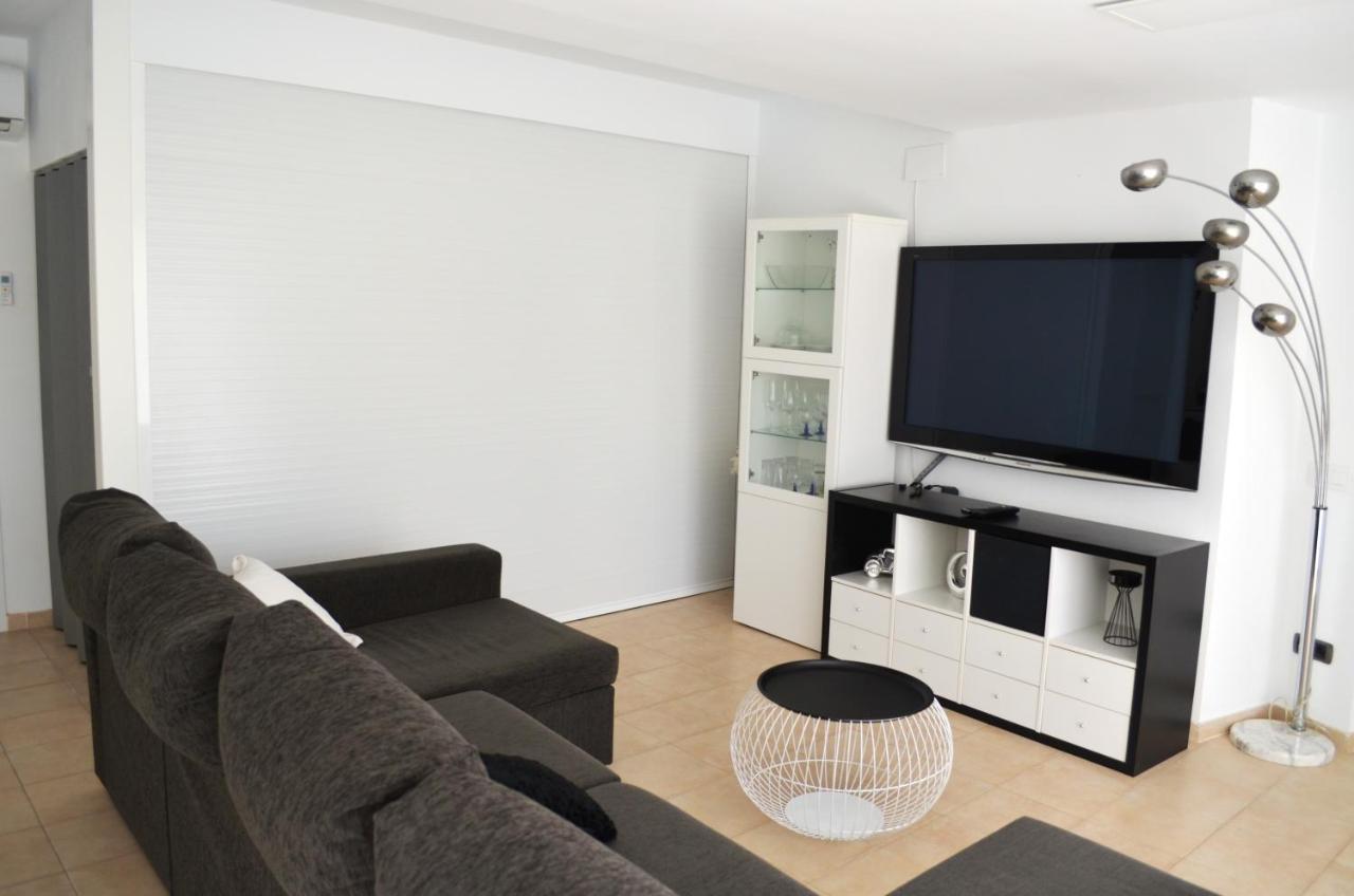 Spacious With Pool Tarragona